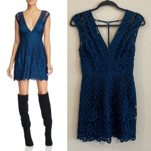 Free People Women’s Mini Dress Size 0 Blue One Million Lovers Lace Cocktail - Picture 1 of 16